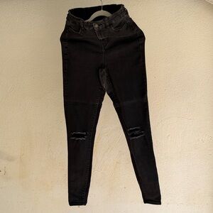 American Eagle Outfitters Black High-Rise Ripped Skinny Jeans